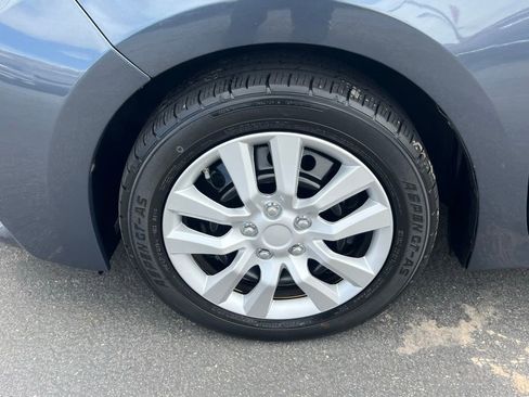 Used 2014 Toyota Corolla LE image 16