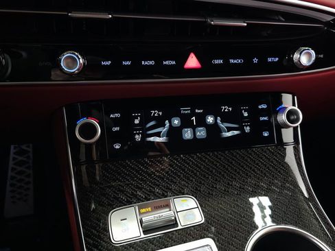 New 2026 Genesis GV70 3.5T Sport Prestige AWD/4WD image 28