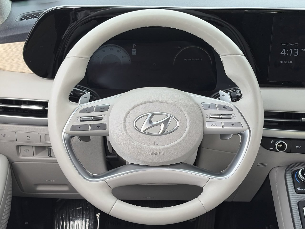Used 2025 Hyundai Palisade Limited FWD image 21