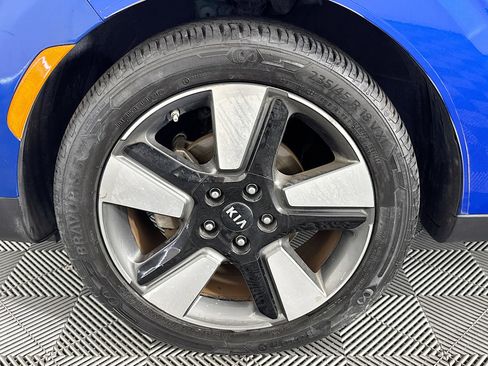 Used 2020 Kia Soul EX image 37