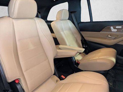 New 2026 Mercedes-Benz GLS 580 4MATIC image 20