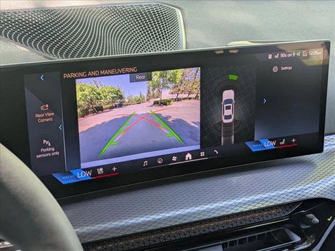 Used 2025 BMW 330i xDrive Sedan image 15