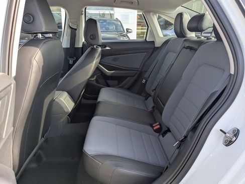 New 2026 Volkswagen Jetta SE image 2