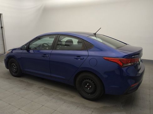 Used 2021 Hyundai Accent SE FWD image 3