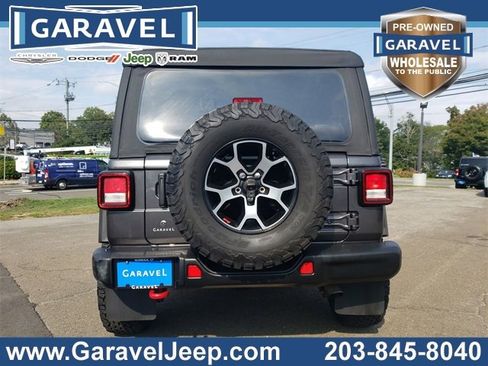 Used 2018 Jeep Wrangler Unlimited Rubicon w/ Cold Weather Group image 19