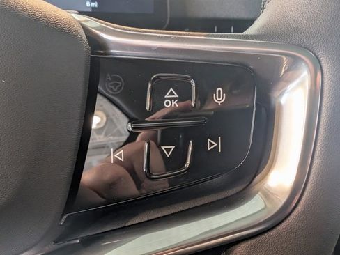 New 2025 Volvo EX90 Plus image 17