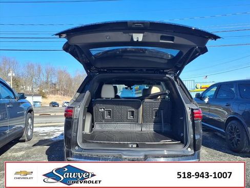 Certified 2023 Chevrolet Traverse Premier w/ LPO, Floor Liner Package image 10