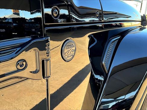 Certified 2024 Jeep Gladiator Sport image 10