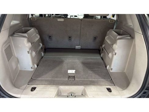 Used 2005 Chevrolet Equinox LS w/ Preferred Equipment Group AWD/4WD image 7