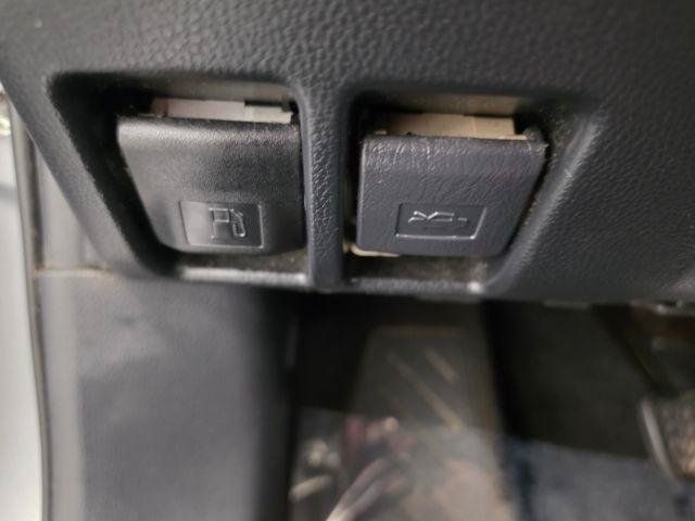 Used 2019 Toyota RAV4 LE w/ Carpet Mat Package FWD image 16