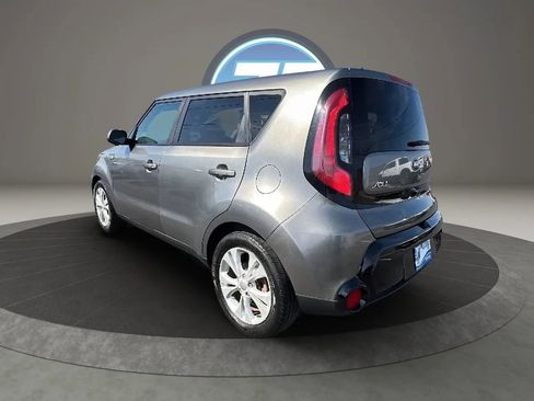 Used 2016 Kia Soul + image 34