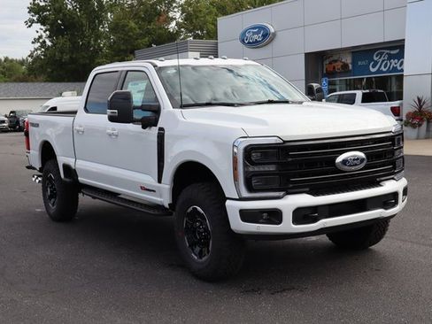 New 2026 Ford F250 Platinum w/ Tremor Off-Road Package image 2