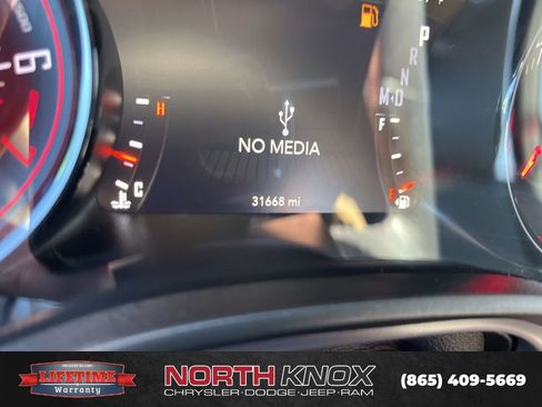 Used 2023 Dodge Challenger SXT w/ Blacktop Package image 26