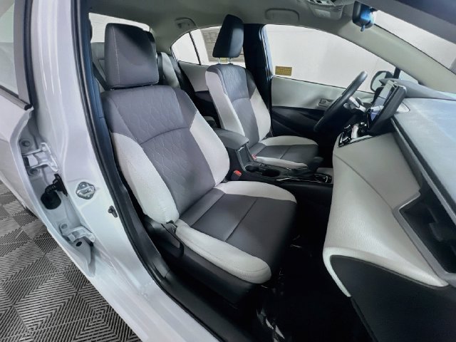 Used 2026 Toyota Corolla LE FWD image 30
