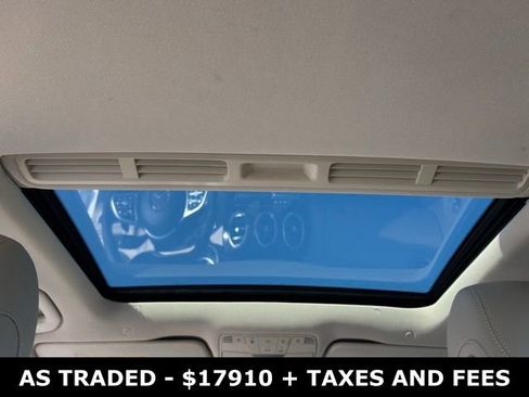 Used 2019 Mercedes-Benz C 300 Sedan image 17