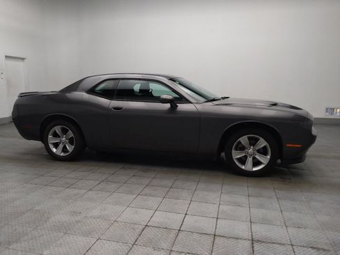 Used 2019 Dodge Challenger SXT w/ Driver Convenience Group RWD image 11