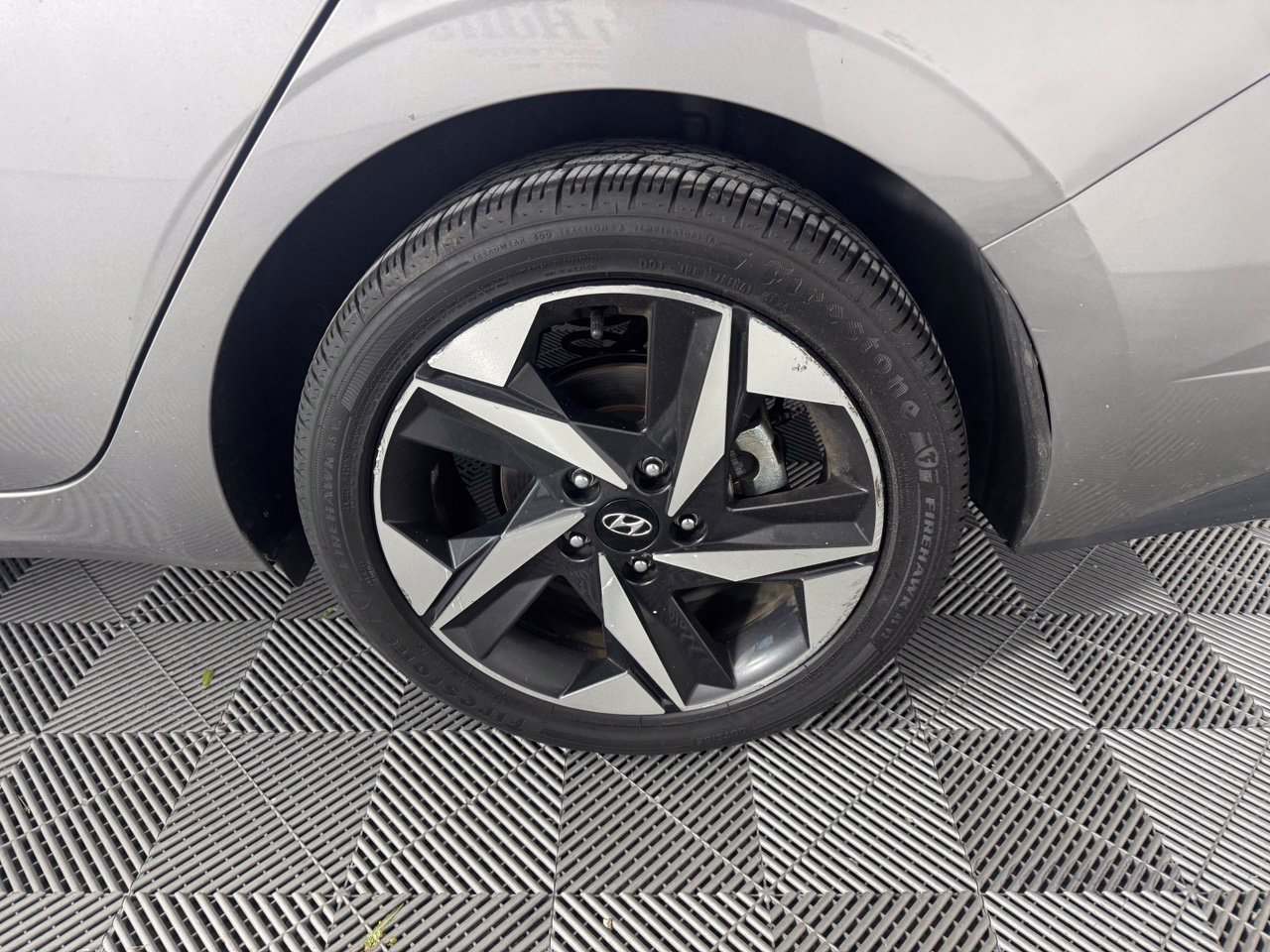 Used 2023 Hyundai Elantra SEL w/ Convenience Package FWD image 13
