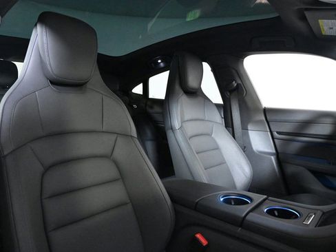 Certified 2022 Porsche Taycan 4S image 18