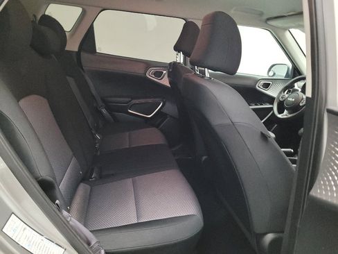 Used 2022 Kia Soul LX w/ Technology Package FWD image 19