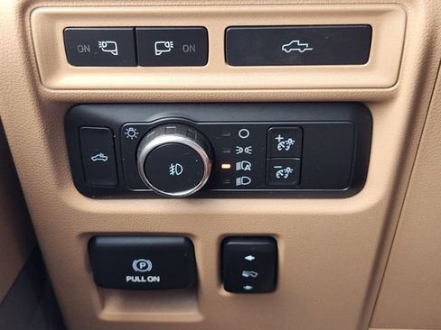 Used 2021 Ford F150 Lariat w/ Equipment Group 502A High AWD/4WD image 20
