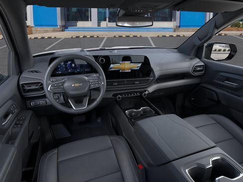 New 2025 Chevrolet Silverado EV LT image 51