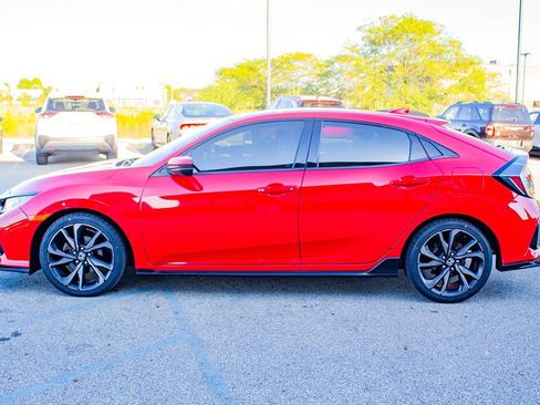 Used 2018 Honda Civic Sport image 5