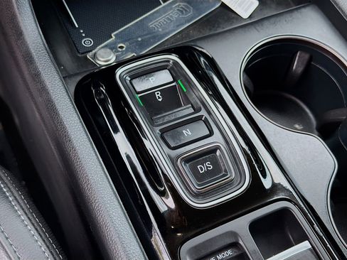 Used 2024 Honda Pilot EX-L image 15