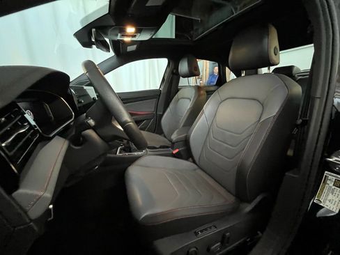 Certified 2025 Volkswagen Jetta GLI Autobahn w/ GLI Black Package image 11