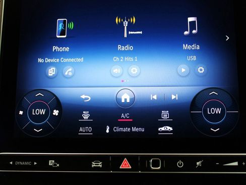 Used 2023 Mercedes-Benz C 300 Sedan image 40