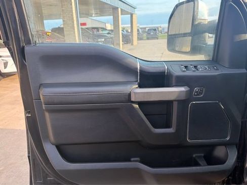 Used 2019 Ford F250 Platinum w/ Platinum Ultimate Package AWD/4WD image 18