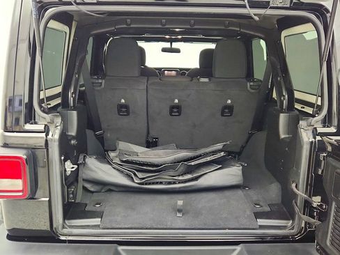 Used 2022 Jeep Wrangler Unlimited Sport image 22