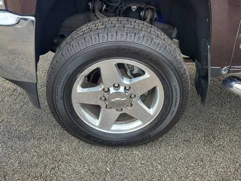 Used 2016 Chevrolet Silverado 2500 LTZ w/ LTZ Plus Package image 37