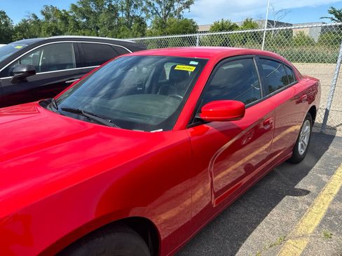 Used 2021 Dodge Charger SXT w/ Leather Interior Group RWD image 15