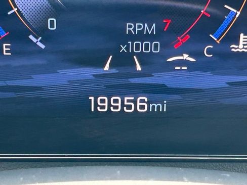 Certified 2025 Chevrolet Traverse LT image 20