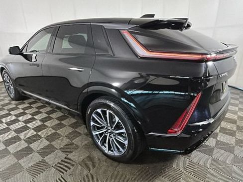 Used 2024 Cadillac Lyriq Sport AWD/4WD image 5