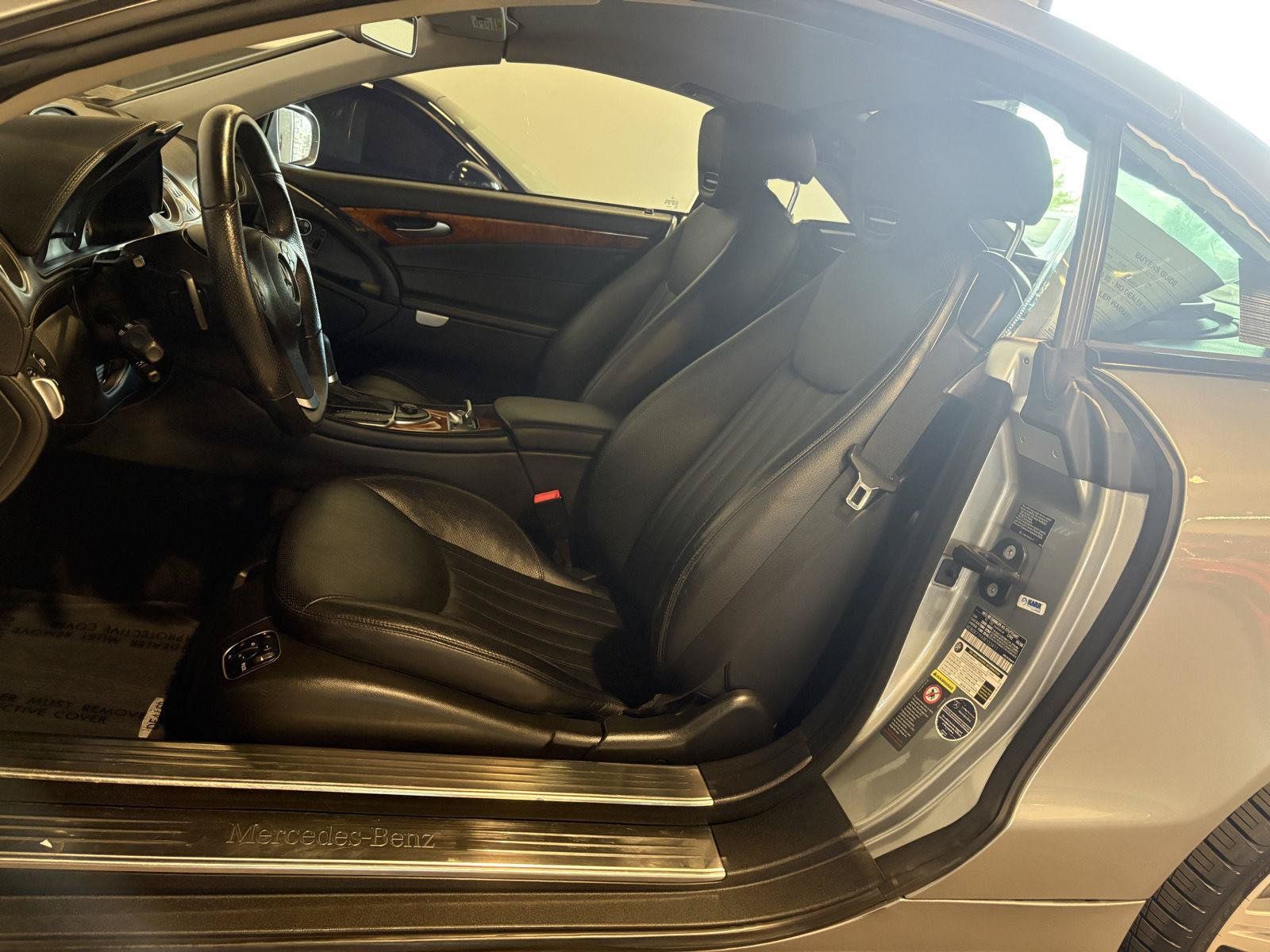 Used 2009 Mercedes-Benz SL 550 image 23