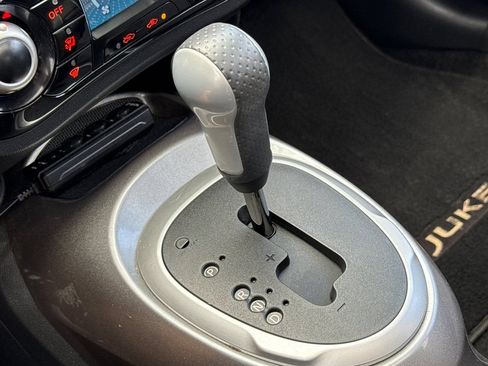 Used 2015 Nissan Juke SV AWD/4WD image 21