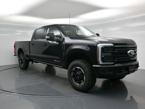 New 2026 Ford F250 Platinum w/ Tremor Off-Road Package AWD/4WD image 59