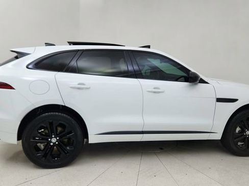 Used 2025 Jaguar F-PACE R-Dynamic S image 6