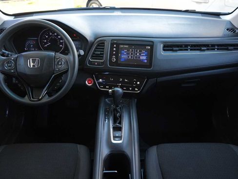 Used 2019 Honda HR-V EX image 10