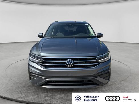 Used 2023 Volkswagen Tiguan SE FWD image 24
