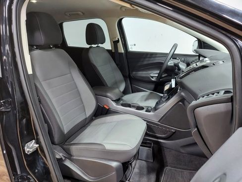 Used 2016 Ford Escape SE image 18