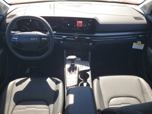 New 2026 Kia Sportage SX image 30