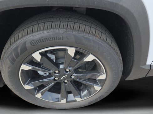 New 2026 Chevrolet Equinox RS FWD image 9