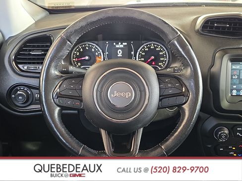 Used 2018 Jeep Renegade Altitude w/ Advanced Technology Group FWD image 12