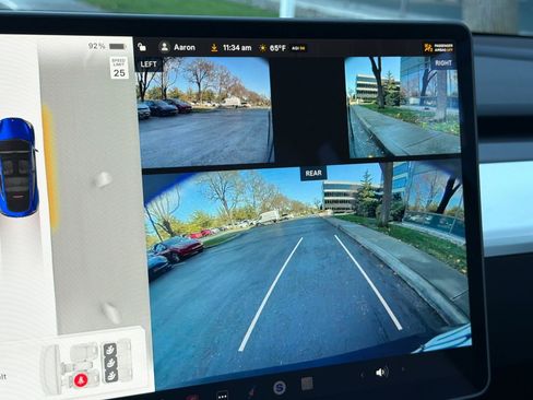 Used 2024 Tesla Model Y 2WD image 26