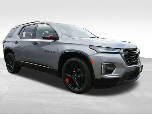 Used 2023 Chevrolet Traverse Premier w/ Redline Edition AWD/4WD image 10