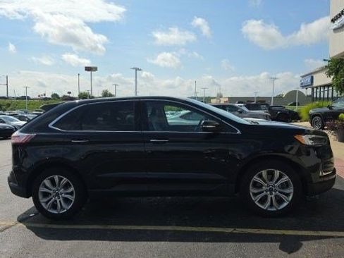 Used 2020 Ford Edge Titanium w/ Equipment Group 301A AWD/4WD image 4