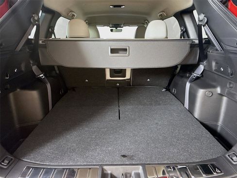 Used 2025 Mitsubishi Outlander SE image 22