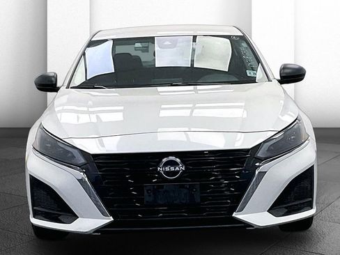 Certified 2024 Nissan Altima 2.5 SV image 2